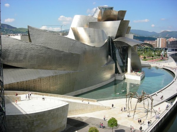 The architectural achievement that is the Guggenheim Museum, Bilbao. Photo from news.spainhouses.net